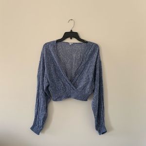 Women’s long sleeve crop top